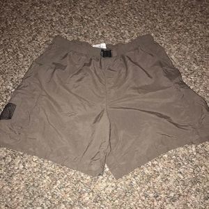 Columbia Sportswear Medium Shorts 